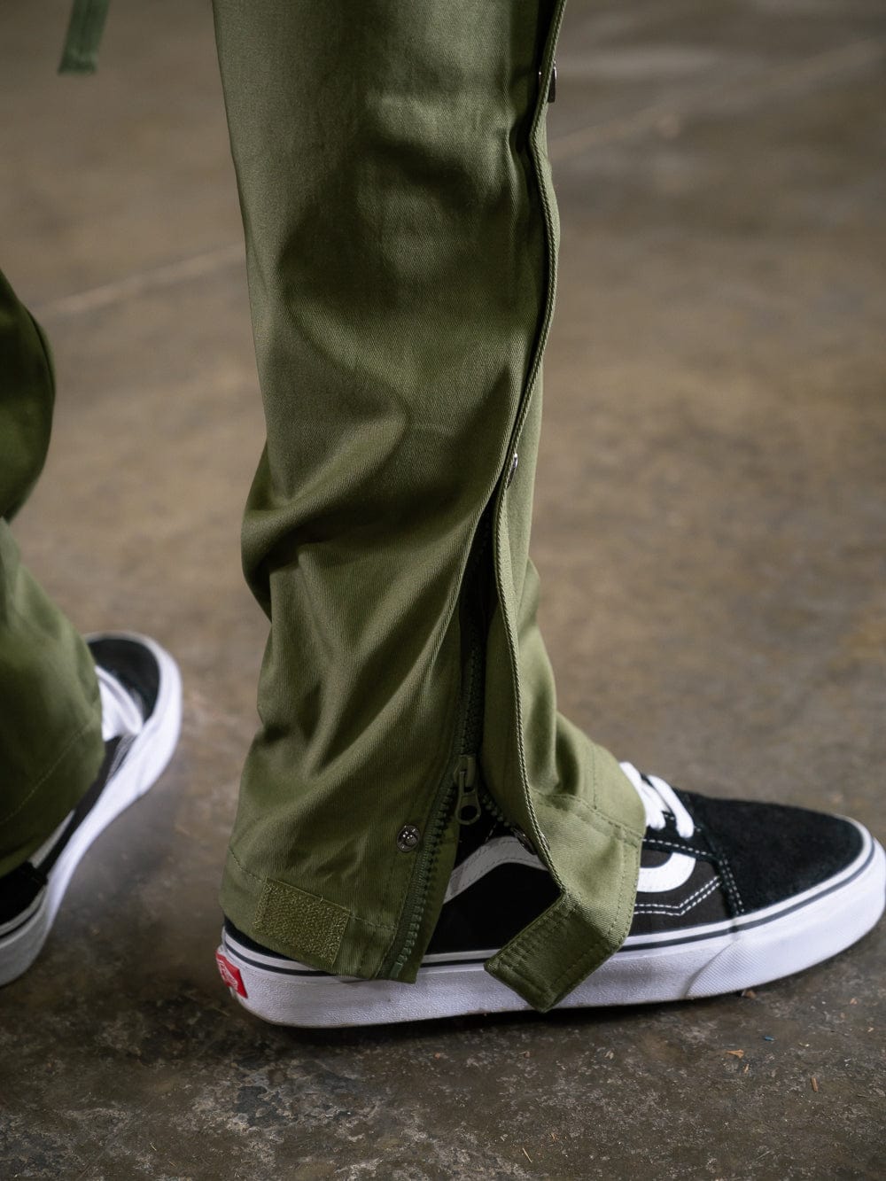 Young and Reckless Mens - Bottoms - Cargo Pants Ryder Cargo Pants - Olive
