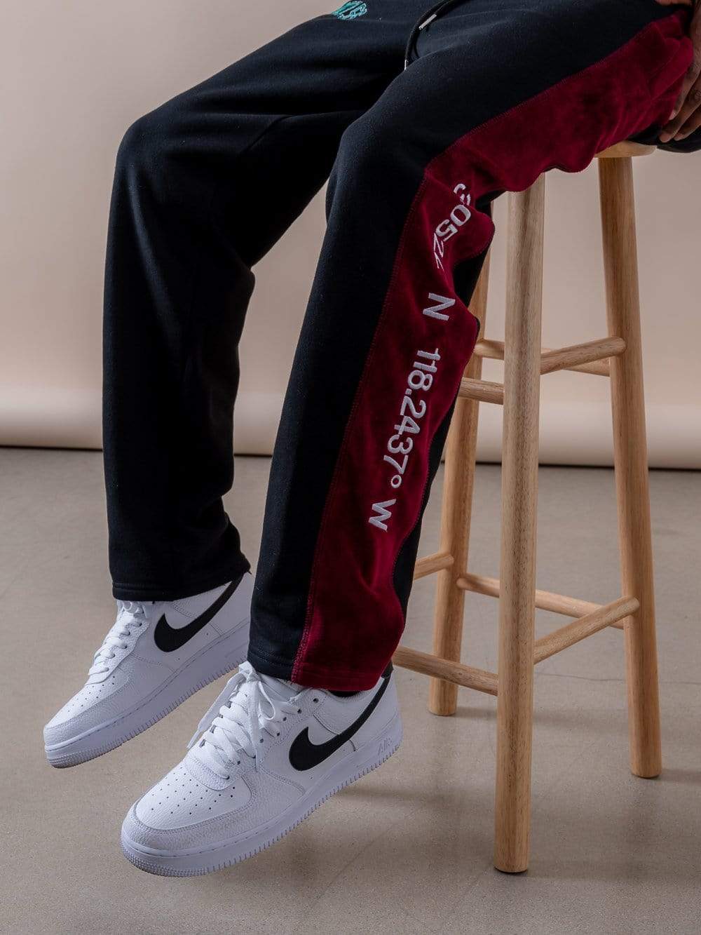 Young and Reckless Mens - Bottoms - Trackpants Parallel Trackpants - Black